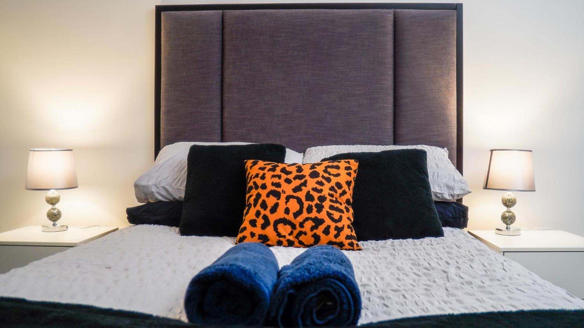 Manchester City Centre Apt With Balcony & Free Parking - Including Free 1-Hour Early Check-In Or Late Check-Out For Bookings Until July, Justeat Voucher For 2-Night Stays Minimum! Extérieur photo