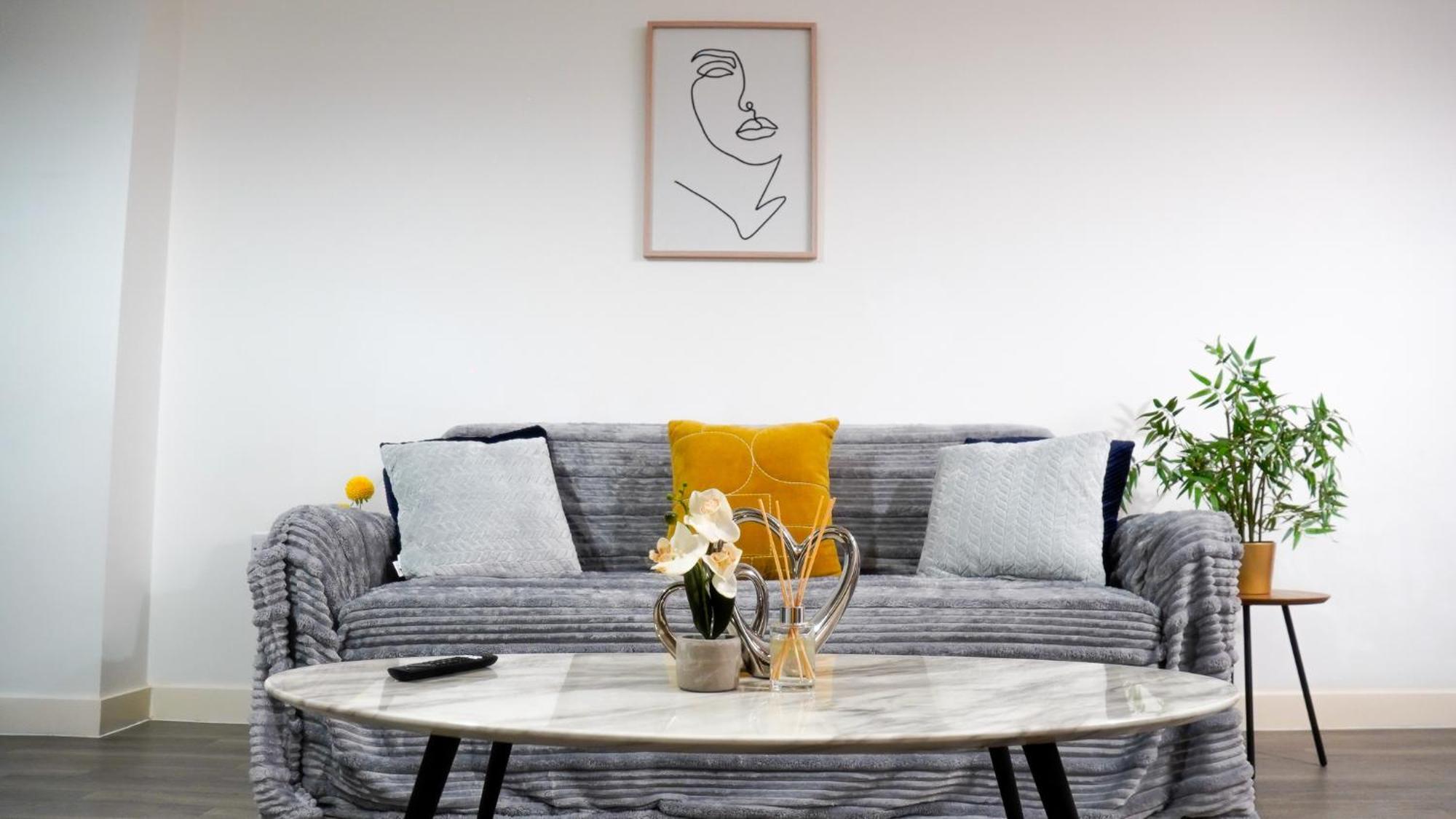 Manchester City Centre Apt With Balcony & Free Parking - Including Free 1-Hour Early Check-In Or Late Check-Out For Bookings Until July, Justeat Voucher For 2-Night Stays Minimum! Extérieur photo